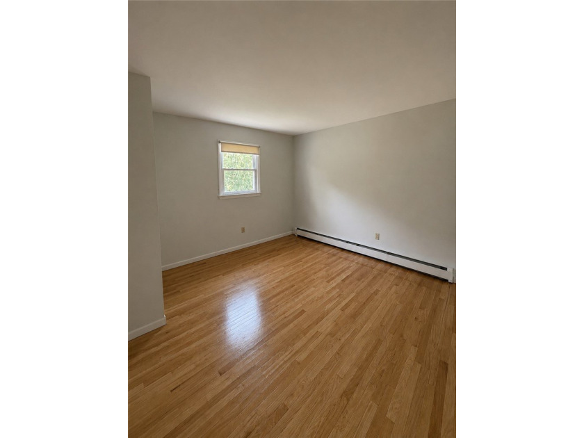 Welcome to this charming 3-bedroom, 1-bath ranch, perfectly - photo 8