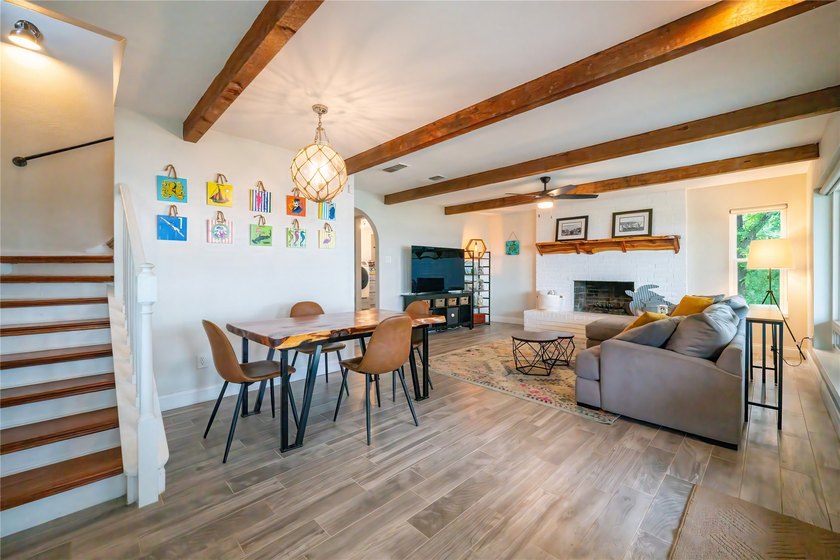 A Rare Lakefront Retreat on Lake Worth, 20 MIN. NW of Down Town - photo 14