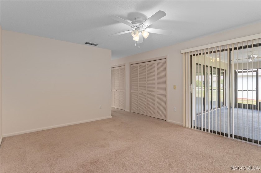 Welcoming 3 bedroom, 2 bath home in the Oakleaf Villas Community - photo 19
