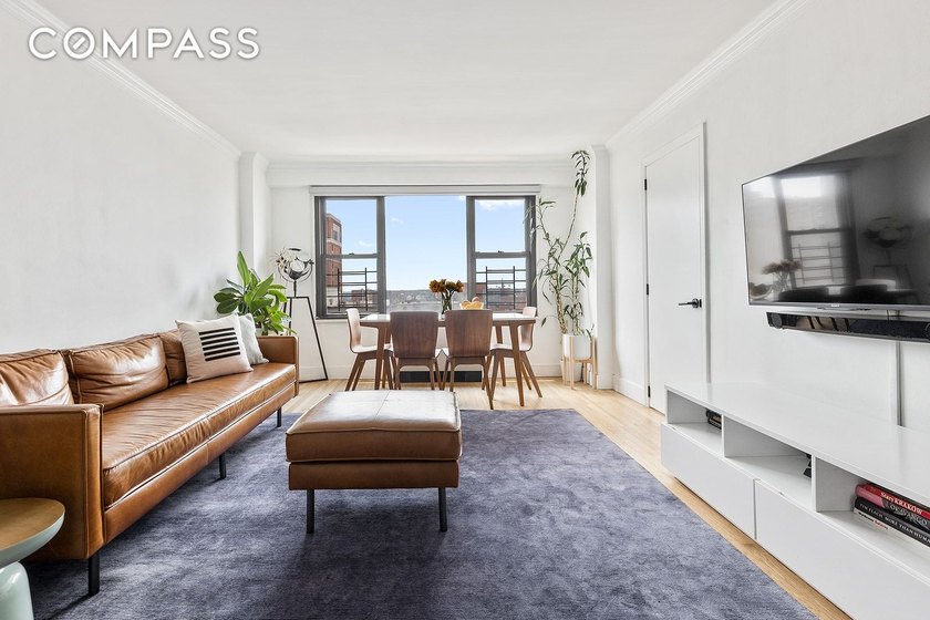 SPACIOUS ONE BEDROOM + HOME OFFICE WITH EXPANSIVE OPEN VIEWS - photo 3