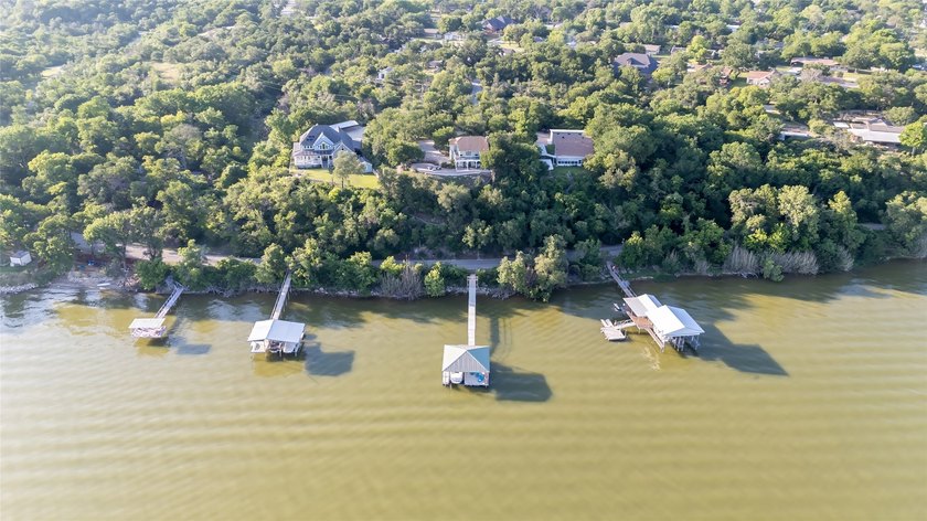 A Rare Lakefront Retreat on Lake Worth, 20 MIN. NW of Down Town - photo 40