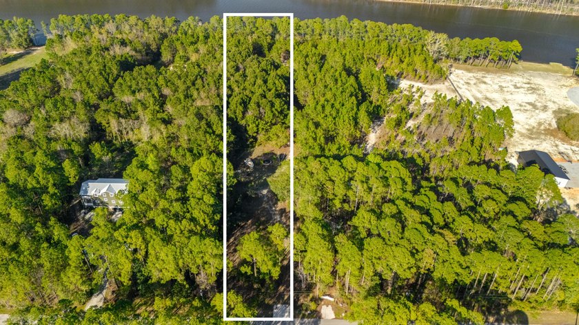This generous homesite on Eve Circle offers a rare opportunity - photo 2