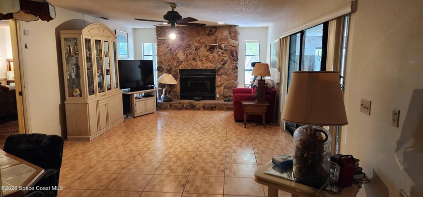 Rare Opportunity - 3 Bedroom, 2 Bath Home on 2.61 Acres. Looking - photo 18