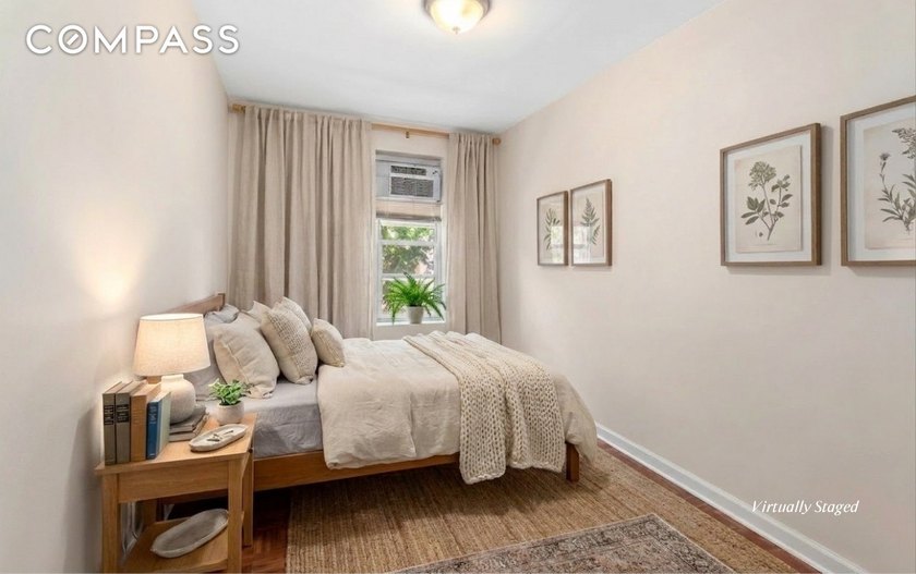 A well positioned townhouse in Sunset Park, Brooklyn, offering a - photo 5