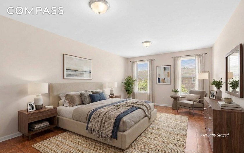 A well positioned townhouse in Sunset Park, Brooklyn, offering a - photo 6
