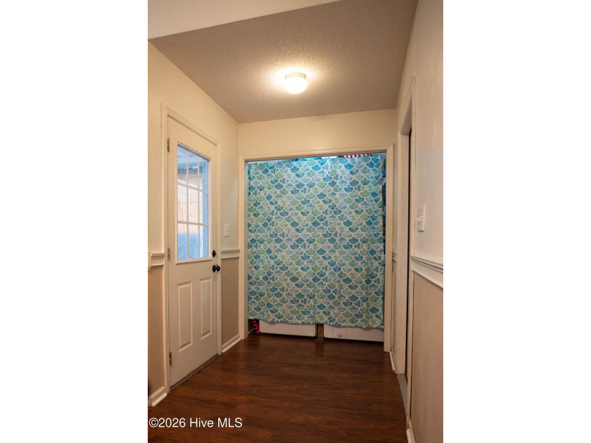 New Paint , new lighting and fans 6/27! Seller offering Up to - photo 11