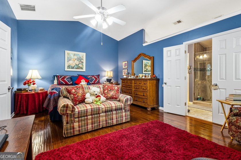 Welcome to a rare ranch-on-a-finished-basement retreat nestled - photo 14