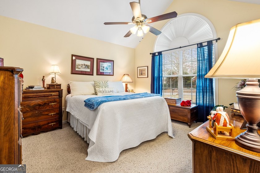 Welcome to a rare ranch-on-a-finished-basement retreat nestled - photo 21