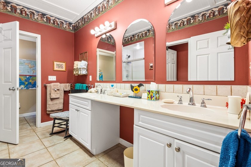 Welcome to a rare ranch-on-a-finished-basement retreat nestled - photo 27