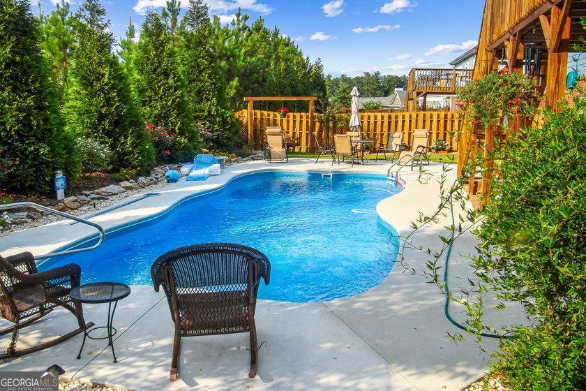 Welcome to a rare ranch-on-a-finished-basement retreat nestled - photo 30