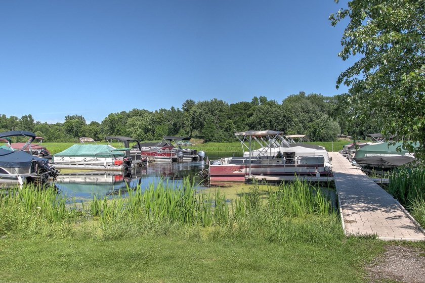 Enjoy low-maintenance living and endless recreational - photo 36