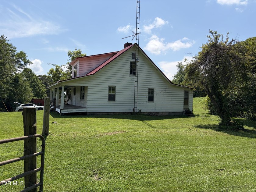 Don't miss this rare opportunity to own the mini farm you've - photo 10