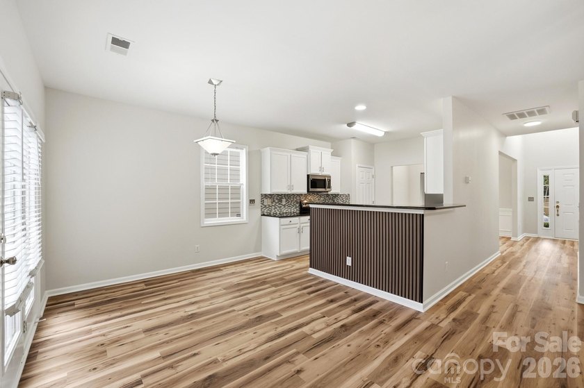 Welcome to this beautifully updated 5-bedroom, 3-bathroom home - photo 9
