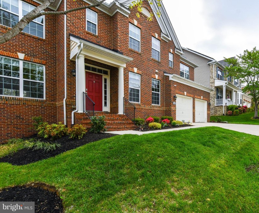 ***BACK on MARKET*** ***UPDATED*** Welcome to this beautiful - photo 3