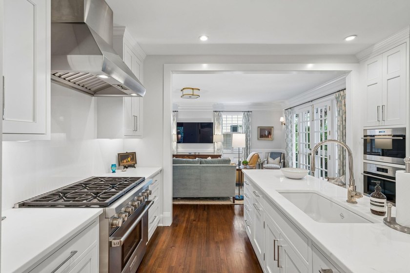 Located on gracious South Battery Street, exclusively South of - photo 23