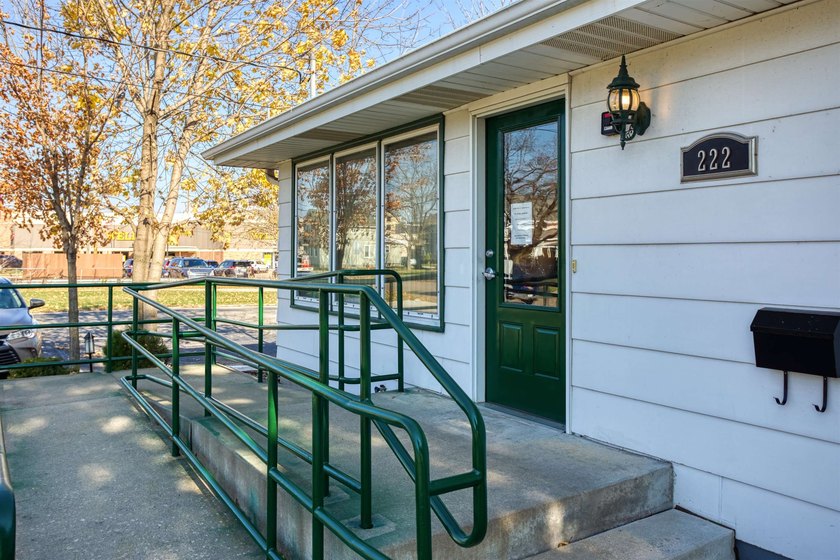 Prime downtown location, just 2 blocks off College Ave. Walking - photo 26