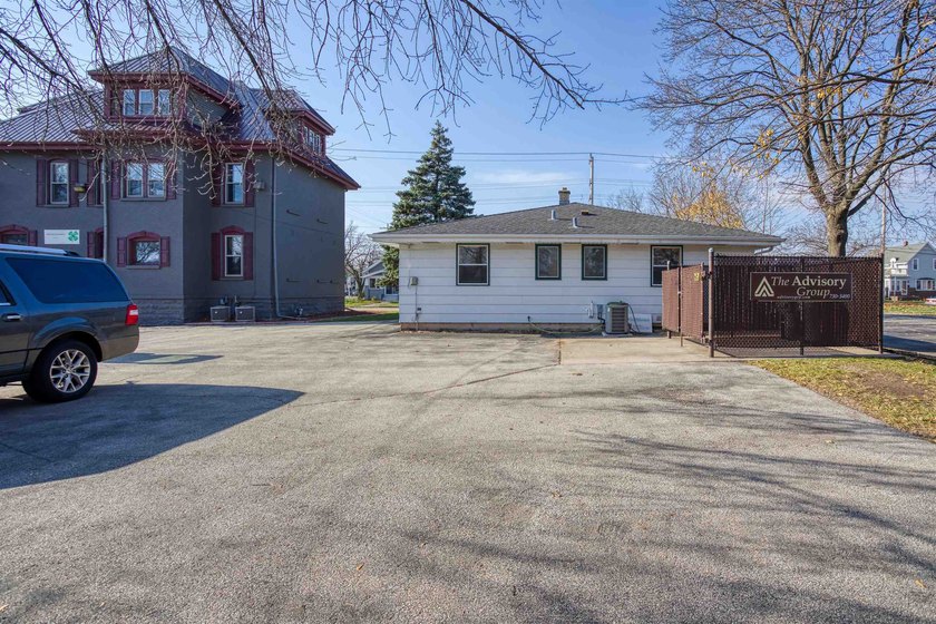 Prime downtown location, just 2 blocks off College Ave. Walking - photo 29