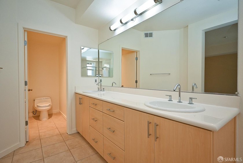 Rare opportunity to enjoy true waterfront living in the Bay - photo 21