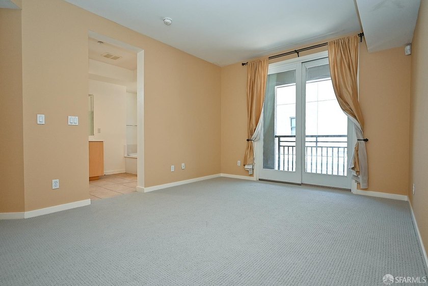Rare opportunity to enjoy true waterfront living in the Bay - photo 26
