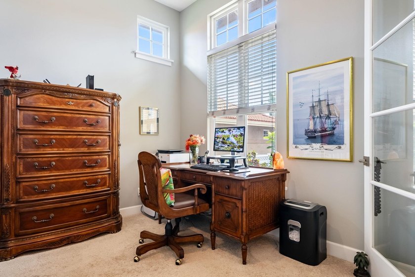 Experience true luxury in the gated community of Hokulani - photo 27