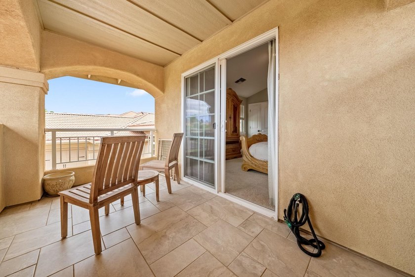 Experience true luxury in the gated community of Hokulani - photo 29
