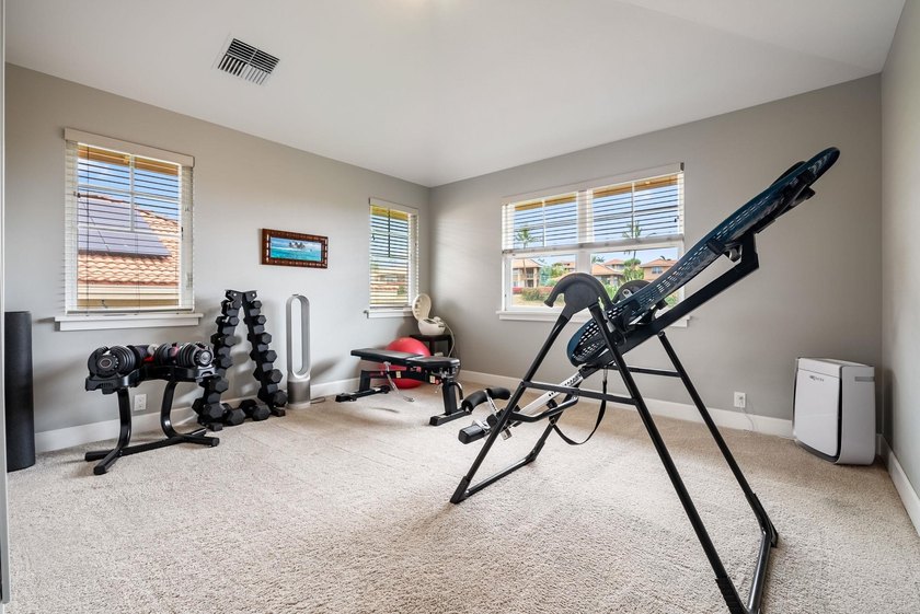 Experience true luxury in the gated community of Hokulani - photo 31