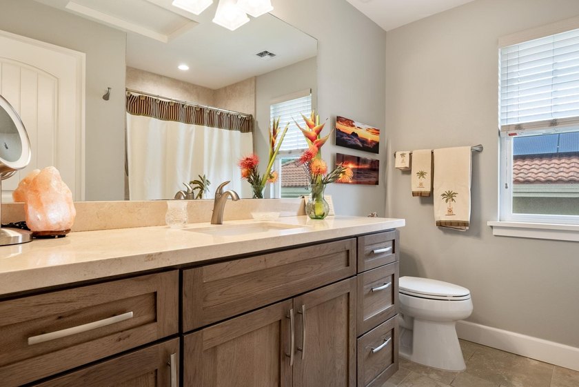 Experience true luxury in the gated community of Hokulani - photo 33