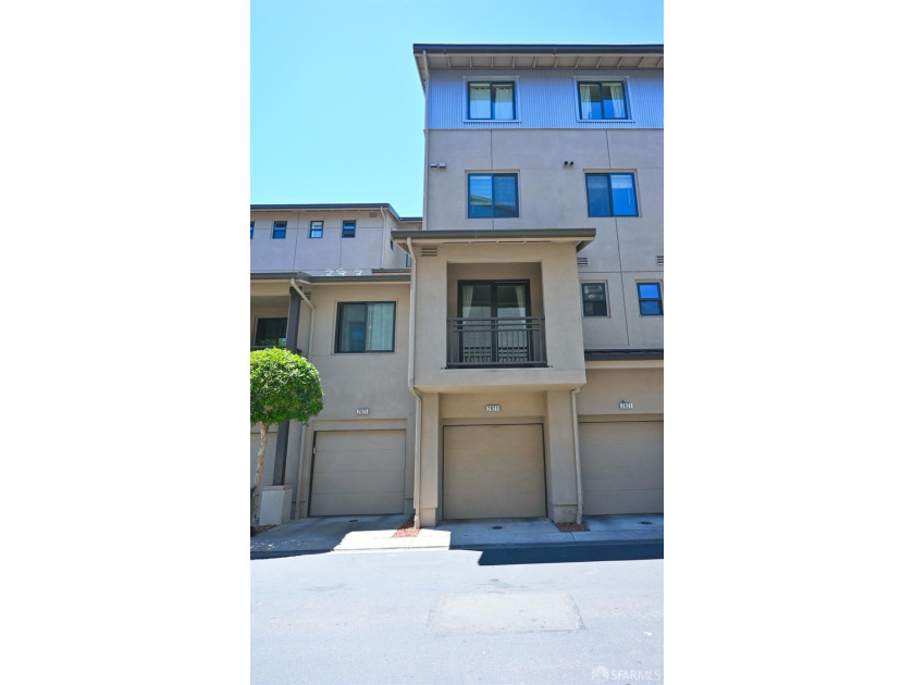 Rare opportunity to enjoy true waterfront living in the Bay - photo 38