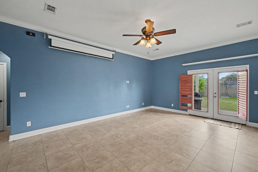 Located just across the county line past Hurlburt Field, this - photo 8