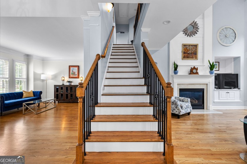 **OPEN SUNDAY 5/31 from 2-4 PM ** Welcome home to this spacious - photo 11