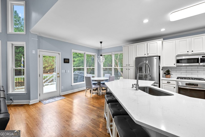 **OPEN SUNDAY 5/31 from 2-4 PM ** Welcome home to this spacious - photo 17