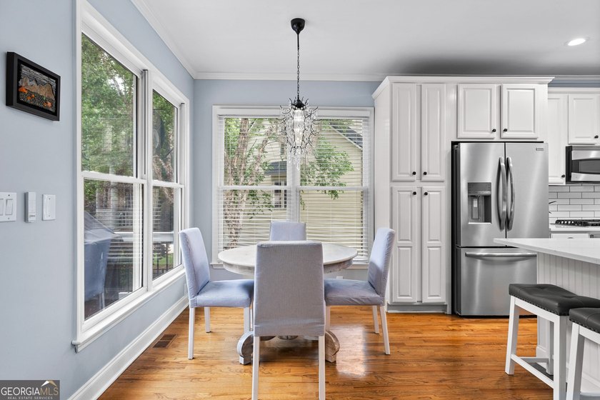 **OPEN SUNDAY 5/31 from 2-4 PM ** Welcome home to this spacious - photo 18