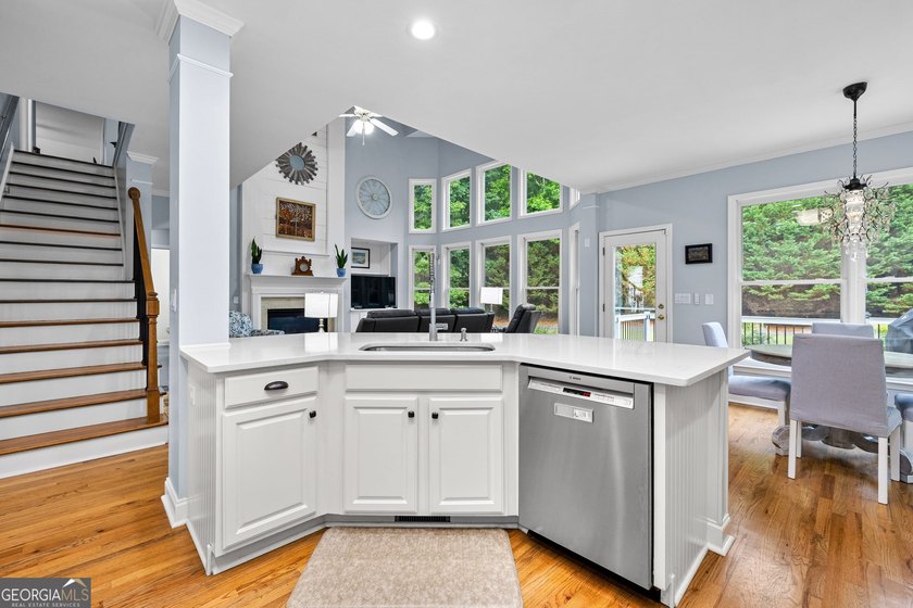 **OPEN SUNDAY 5/31 from 2-4 PM ** Welcome home to this spacious - photo 21