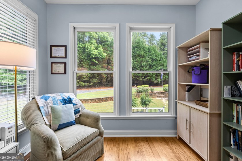 **OPEN SUNDAY 5/31 from 2-4 PM ** Welcome home to this spacious - photo 25