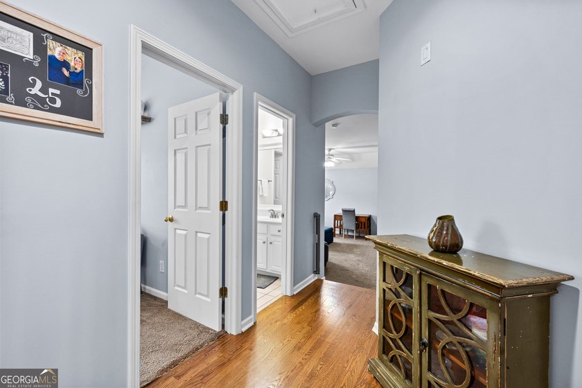 **OPEN SUNDAY 5/31 from 2-4 PM ** Welcome home to this spacious - photo 32