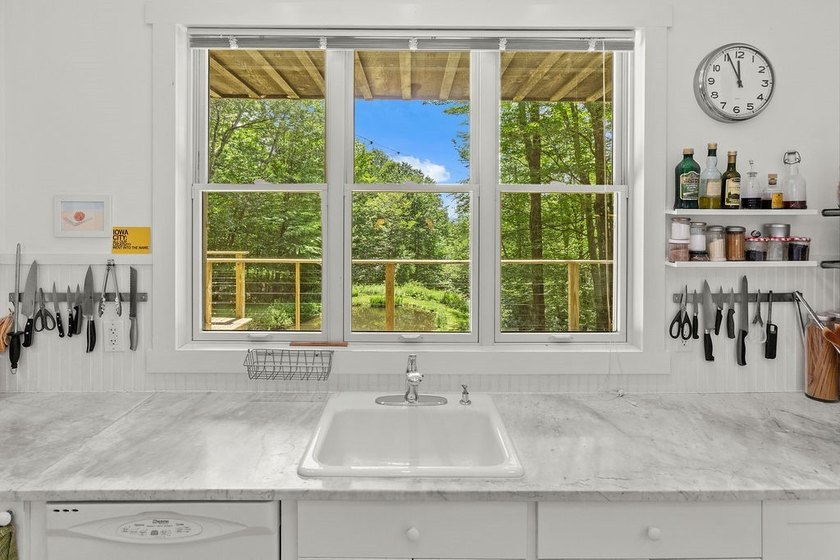 Contemporary European flair and Catskill tranquility come - photo 6