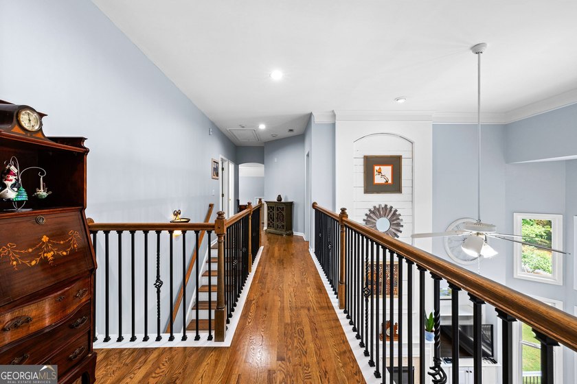 **OPEN SUNDAY 5/31 from 2-4 PM ** Welcome home to this spacious - photo 47