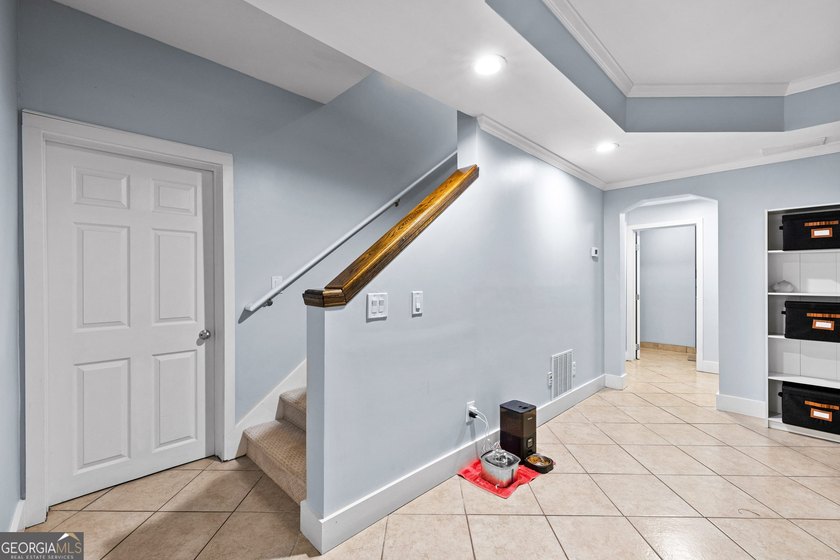 **OPEN SUNDAY 5/31 from 2-4 PM ** Welcome home to this spacious - photo 49