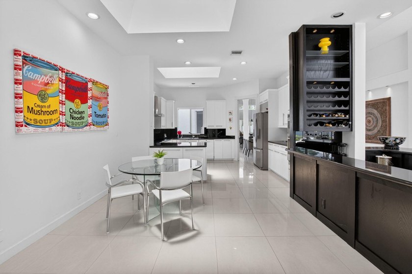 A wonderful, very clean house, very high living room ceiling and - photo 25