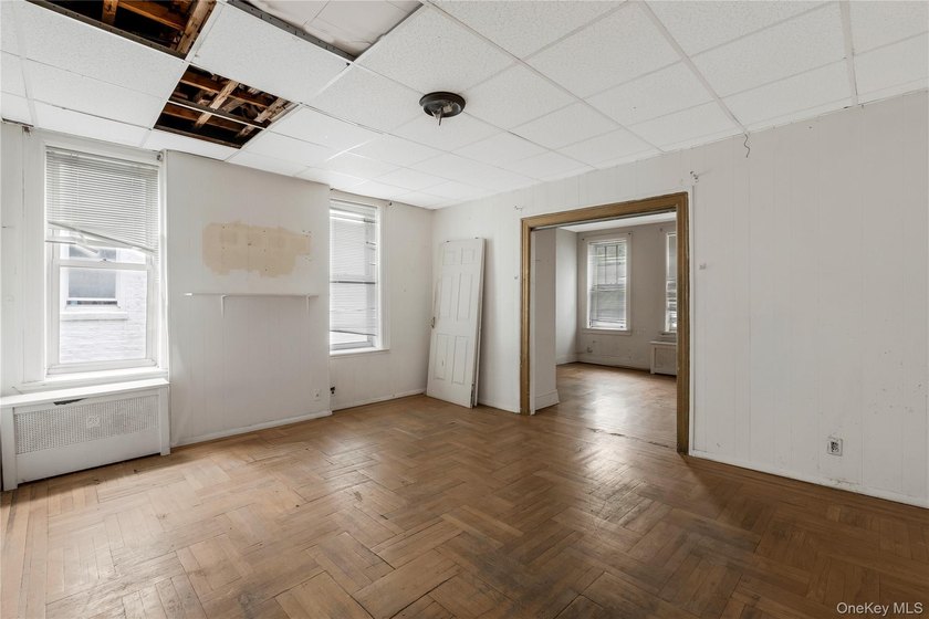 NOT VACANT. TENANT OCCUPIED. Welcome to this prime multifamily - photo 4