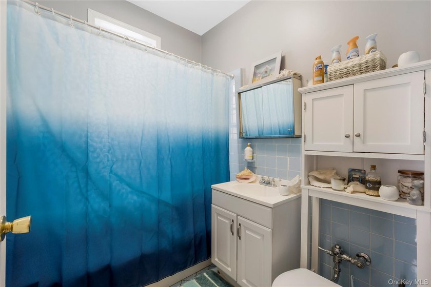 NOT VACANT. TENANT OCCUPIED. Welcome to this prime multifamily - photo 10