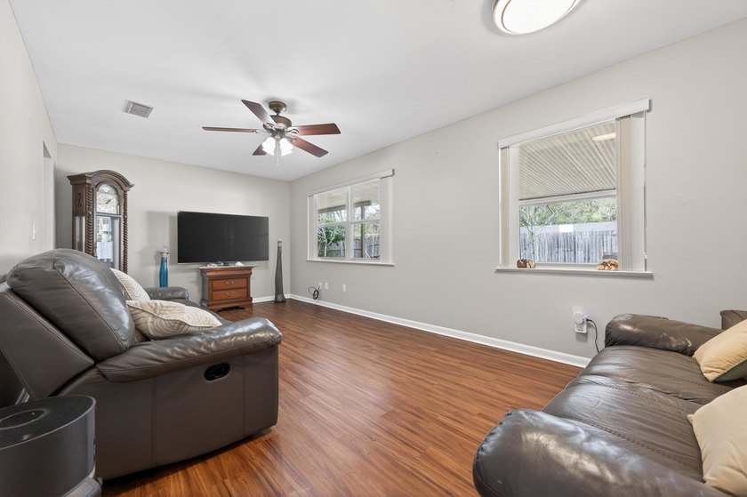 Tucked into the heart of Niceville, this updated 3-bed, 2-bath - photo 7