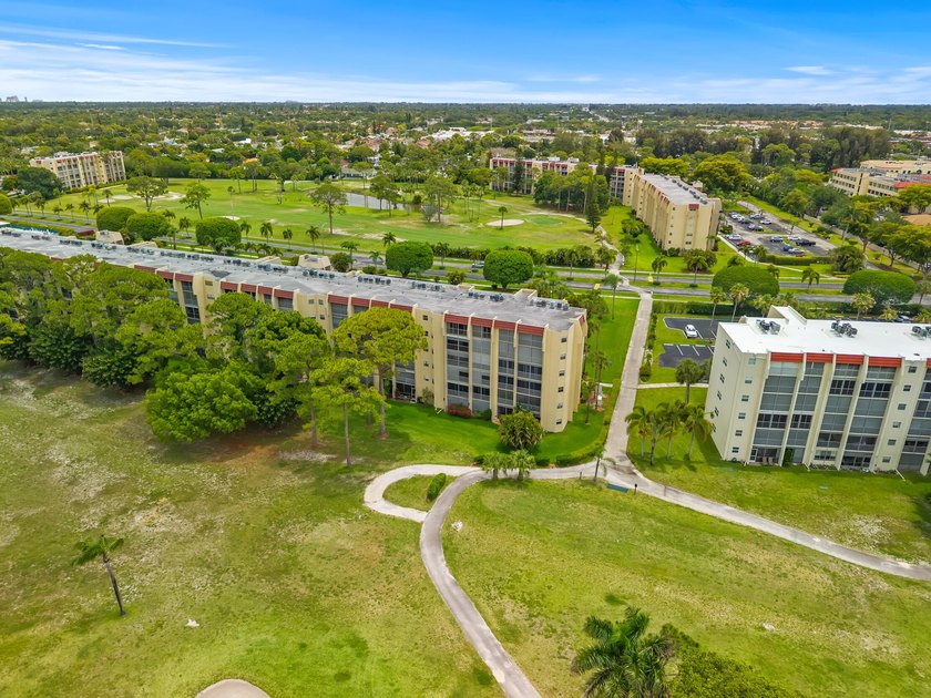 Welcome to Poinciana Community, an active and beautifully - photo 23