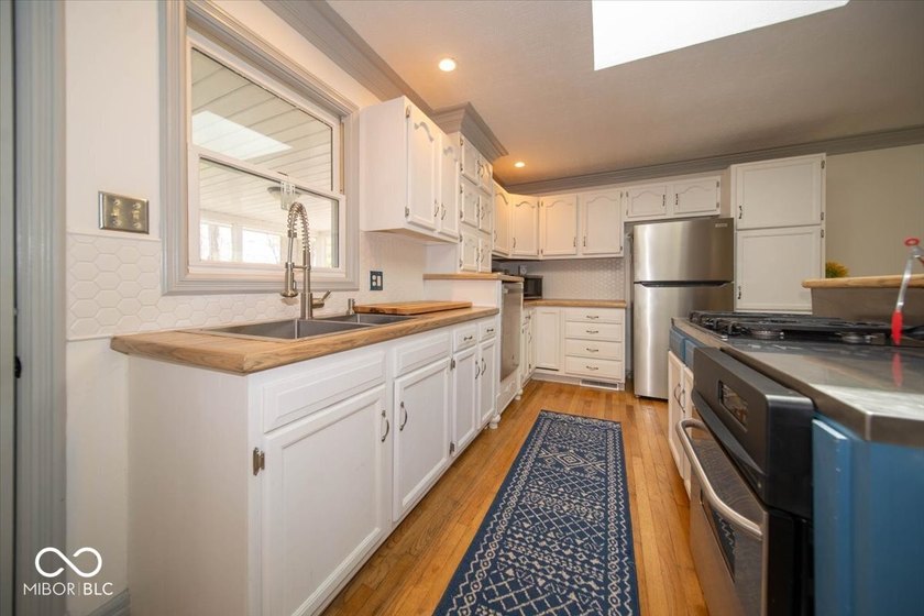 Prepare for endless giggles and sun-drenched days at 7897 N - photo 8