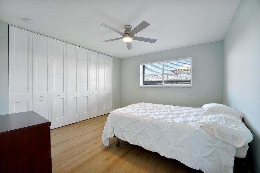 2 bedroom, 2 bathroom Lake Harbour Towers East, waterfront condo - photo 18