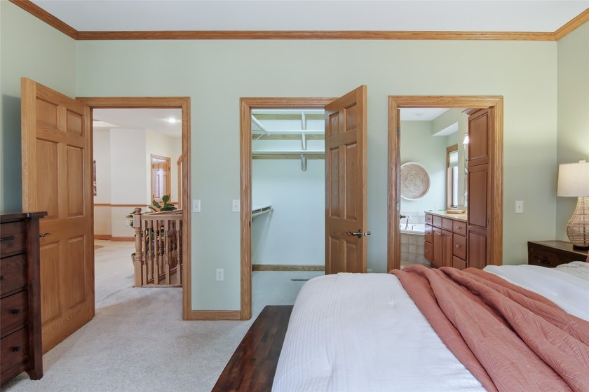 Quality and Elegance can be found throughout this exquisite home - photo 19