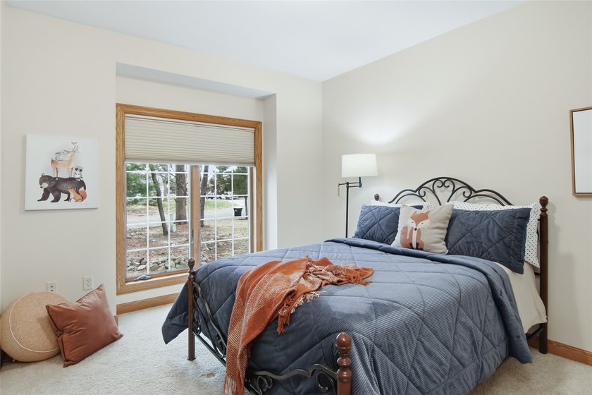 Quality and Elegance can be found throughout this exquisite home - photo 23