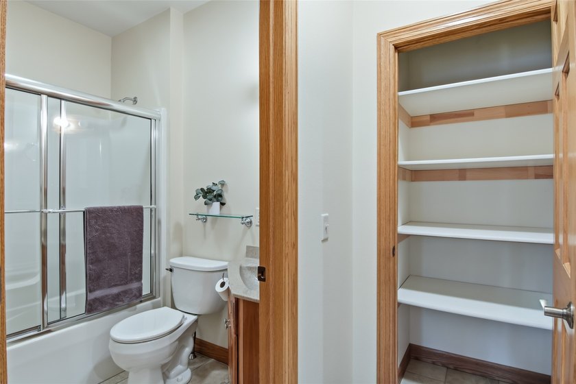 Quality and Elegance can be found throughout this exquisite home - photo 25