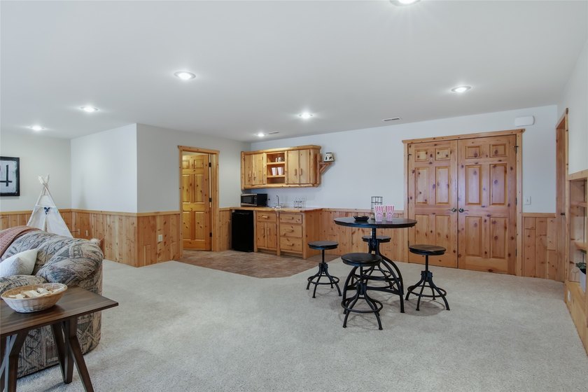 Quality and Elegance can be found throughout this exquisite home - photo 29