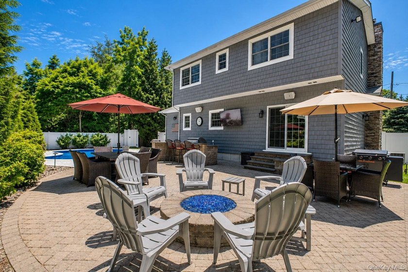 Welcome to 257 Fourth Street, a beautifully maintained and - photo 30
